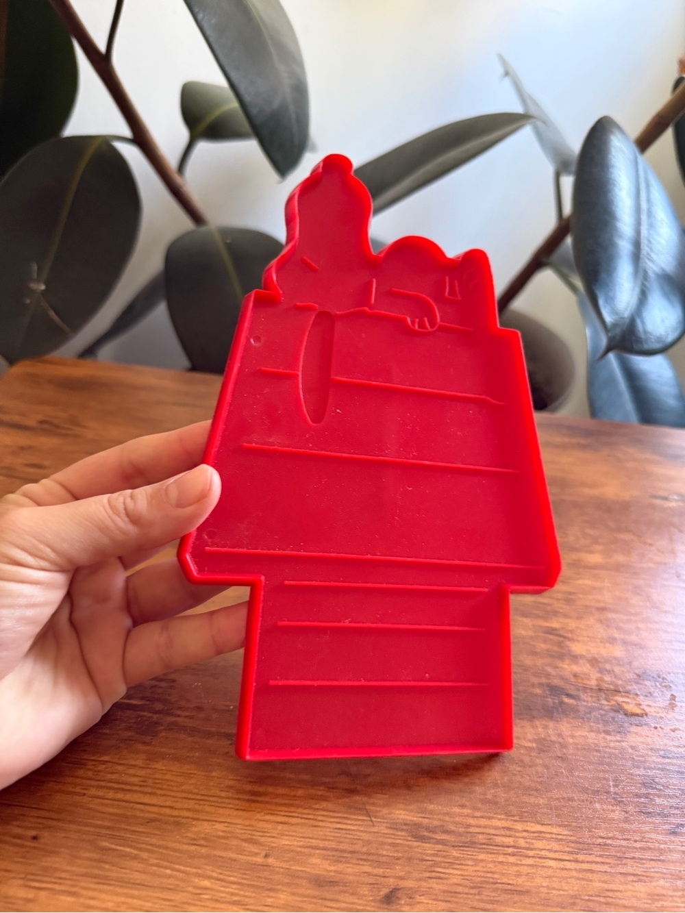 Vintage Snoopy Doghouse Plastic Cookie Cutter Press Peanuts Red